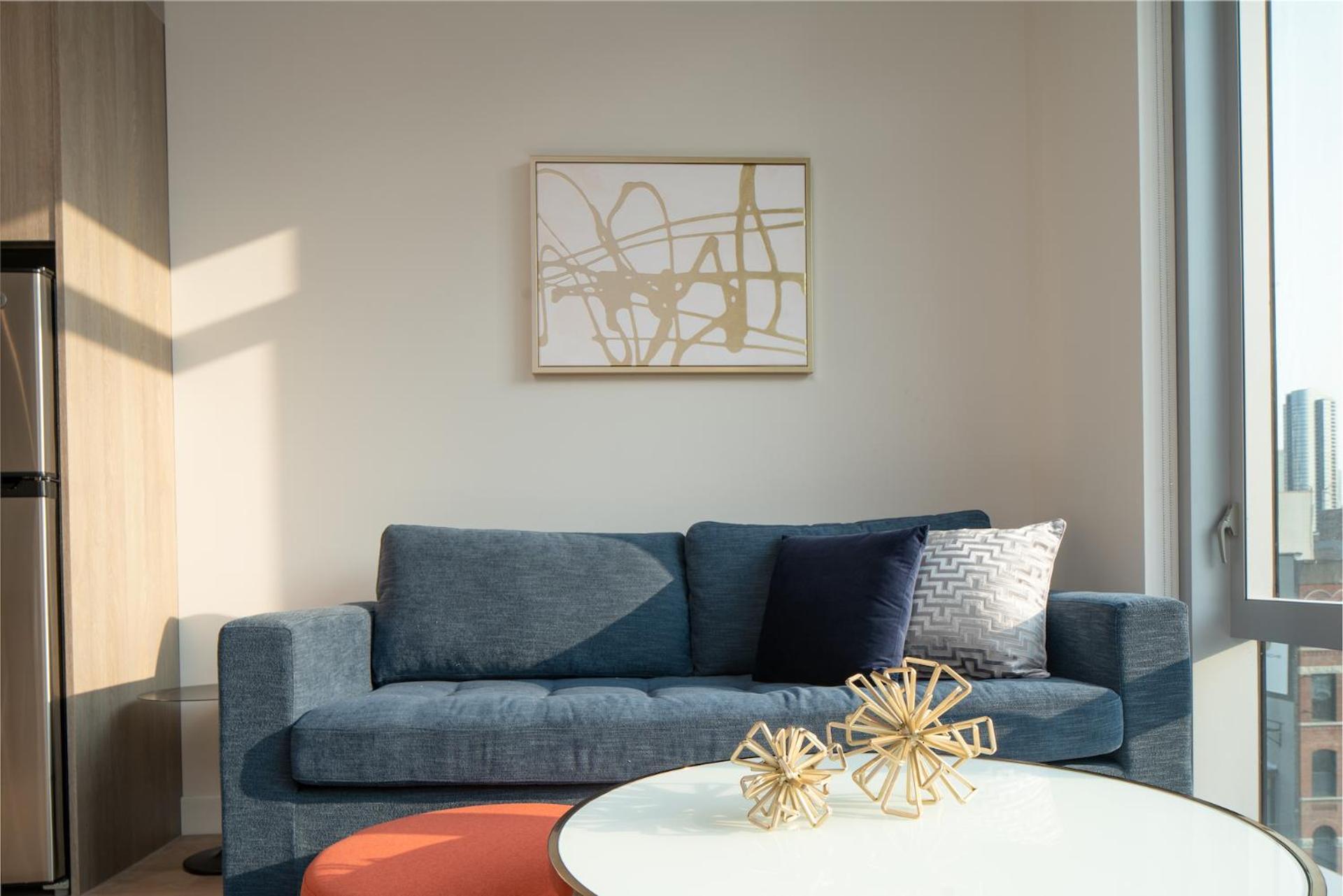 Kasa River North Chicago Room photo
